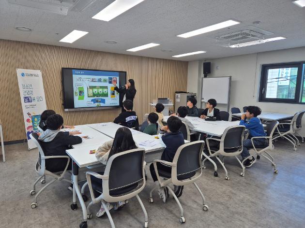 2025.11.1.(토) 청소년, 경제의 날개를 달다