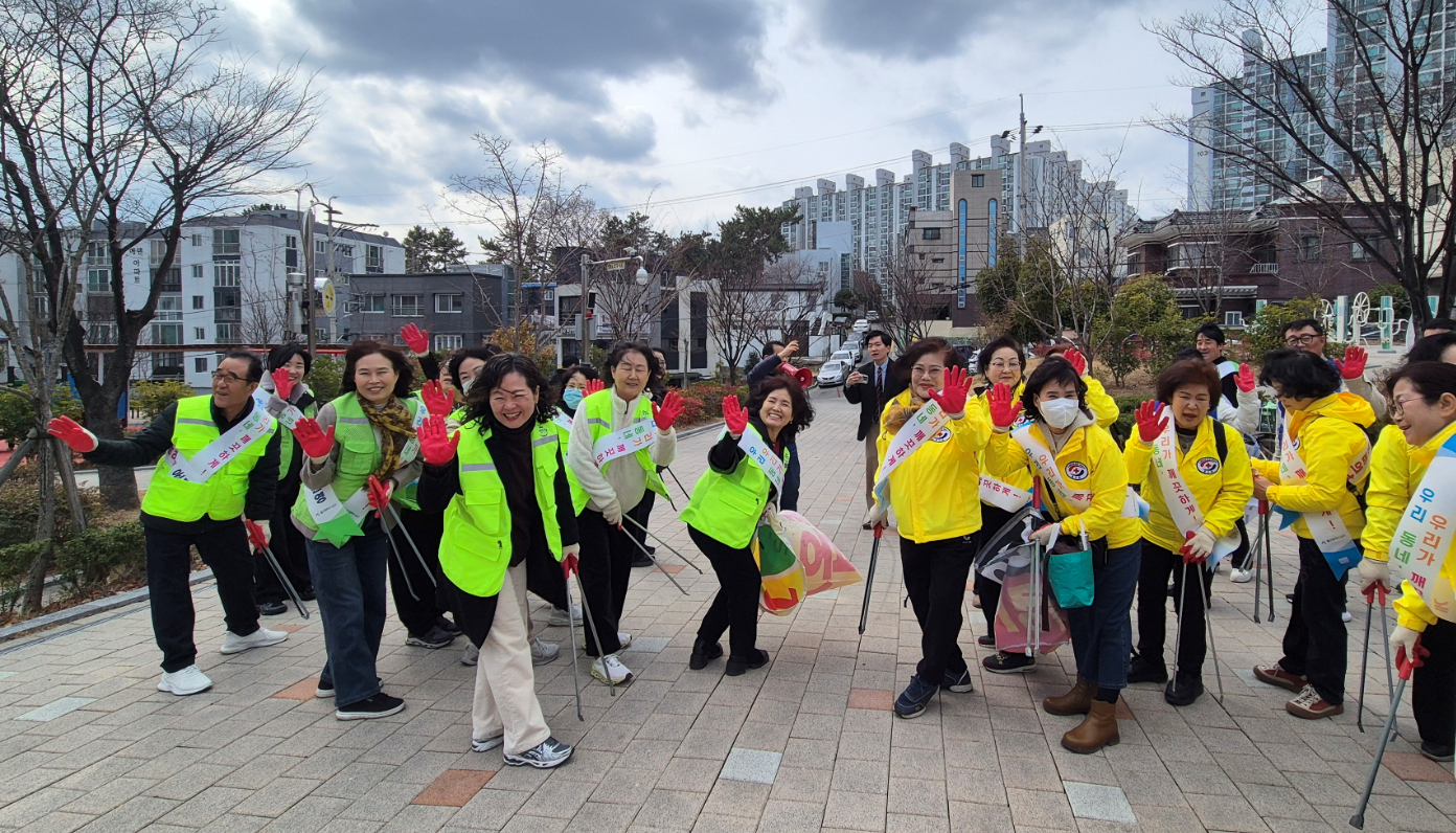 줍고, 알려주고, 자랑하고 