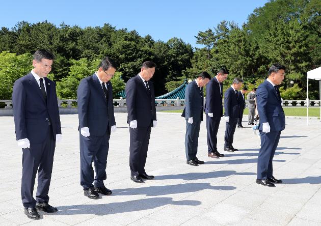 7월1일 민선8기 단체장 현충탑 참배 