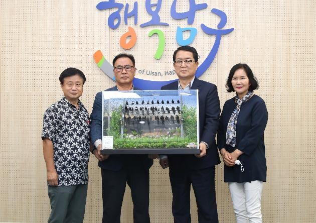9월15일 철새마을 공예품 기증  
