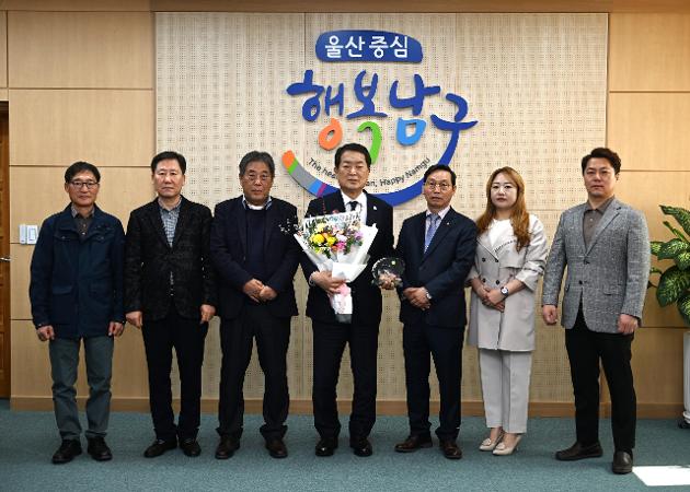 3월28일 울산산업공구월드 상인회 내방