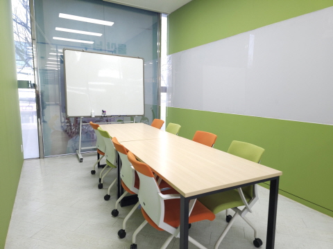 스터디룸(8인실)2