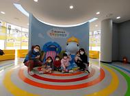 사이 좋은 친구들의 방문